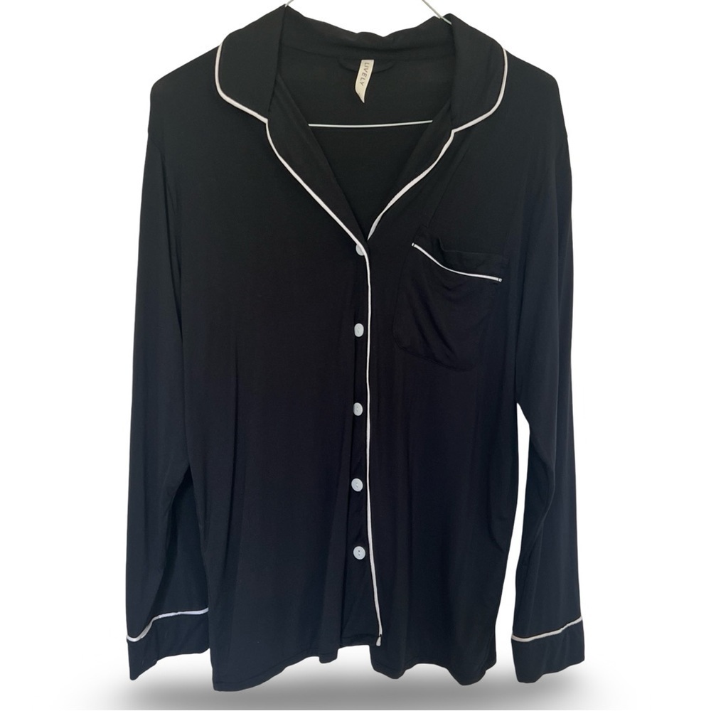 Lively Sleep Shift Softest Ever Black White Button Down Comfy Dressy Fall Cozy